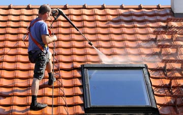 roof cleaning Henshaw